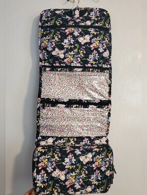 Vera Bradley Quilted Floral Butterfly Hanging Organizer